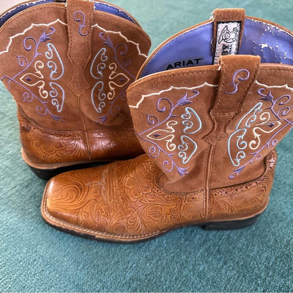 Ariat Women’s Fatbaby Boots, Size 8.5